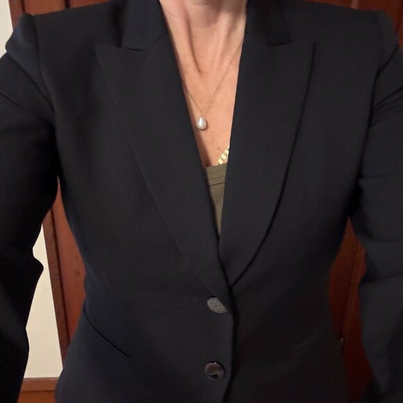 Tahari Arthur S Levine blazer - Picture 2 of 4